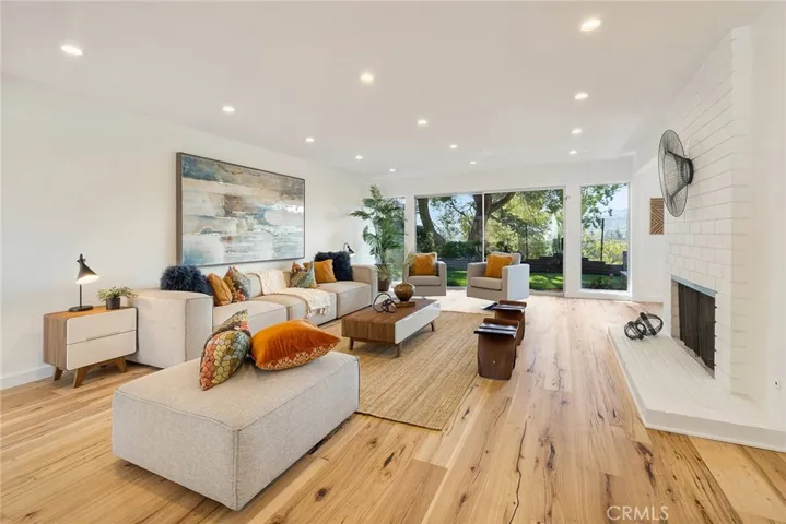 4747 El Caballero Drive, Tarzana, California 91356