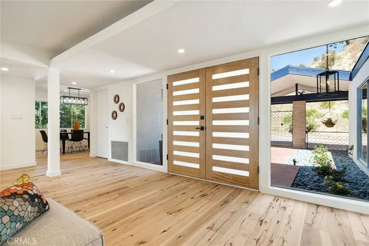 4747 El Caballero Drive, Tarzana, California 91356