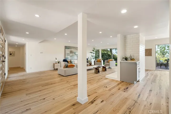 4747 El Caballero Drive, Tarzana, California 91356