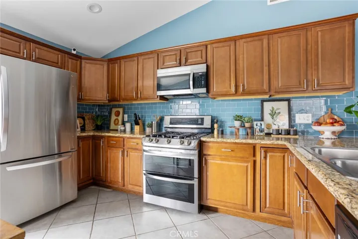 12421 Blazing Star Court, Rancho Cucamonga, California 91739
