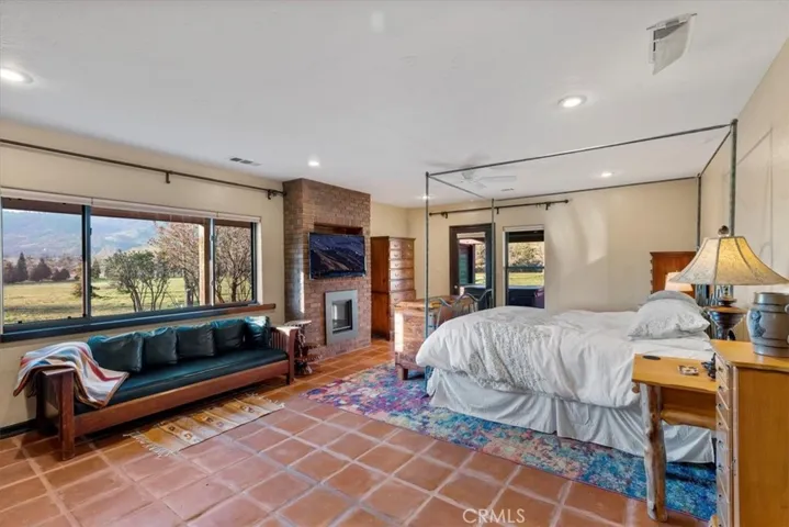 28601 Cumberland Road, Tehachapi, California 93561