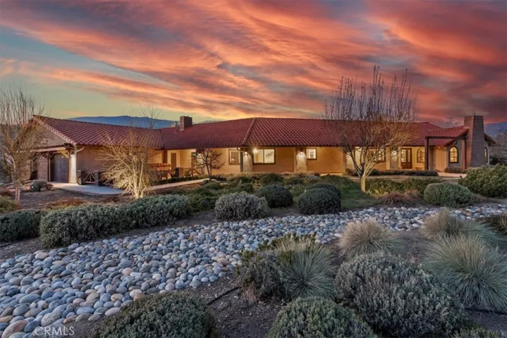 28601 Cumberland Road, Tehachapi, California 93561