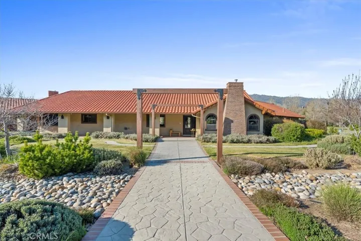 28601 Cumberland Road, Tehachapi, California 93561