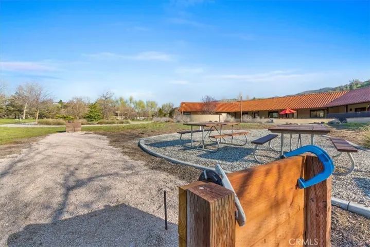 28601 Cumberland Road, Tehachapi, California 93561