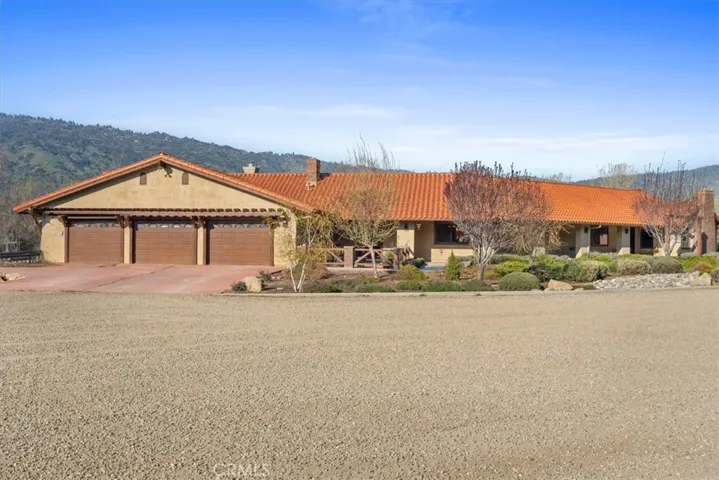 28601 Cumberland Road, Tehachapi, California 93561
