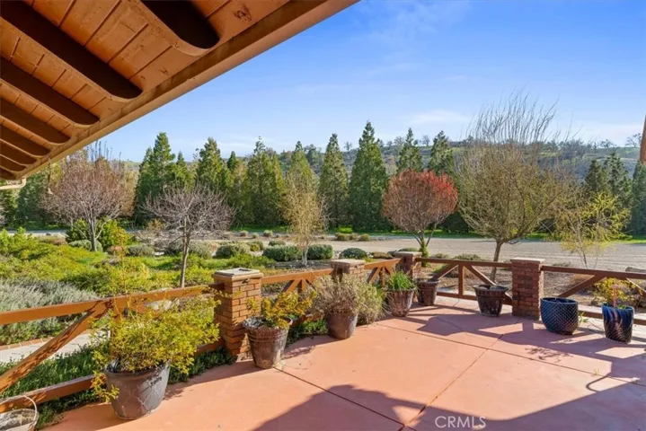 28601 Cumberland Road, Tehachapi, California 93561