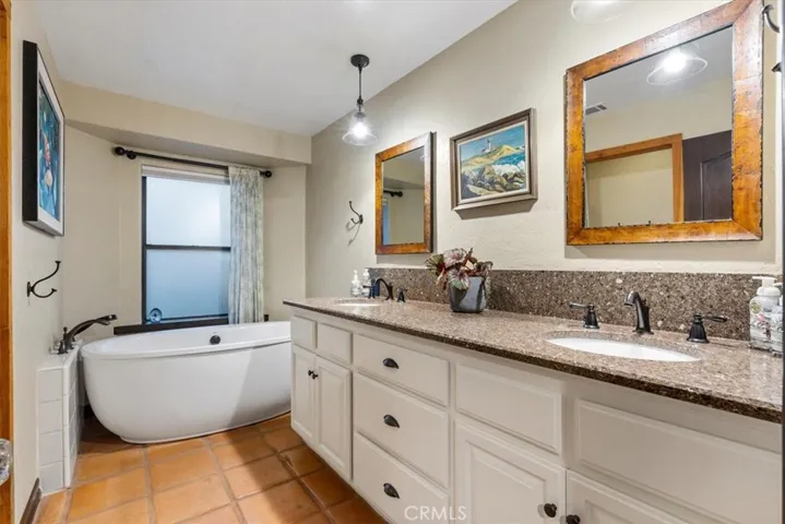 28601 Cumberland Road, Tehachapi, California 93561