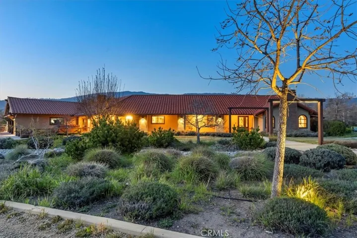 28601 Cumberland Road, Tehachapi, California 93561