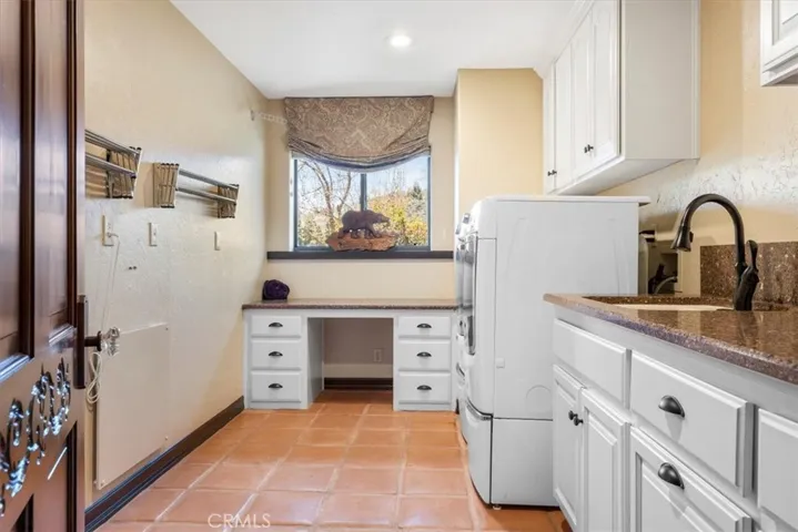 28601 Cumberland Road, Tehachapi, California 93561