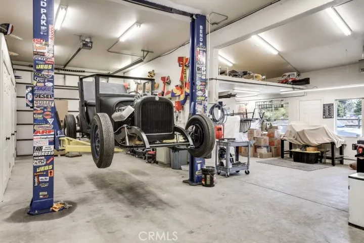 28601 Cumberland Road, Tehachapi, California 93561