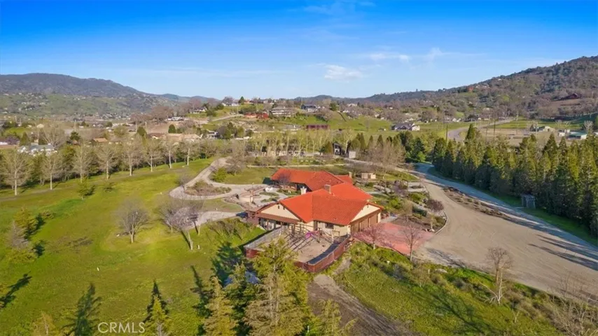 28601 Cumberland Road, Tehachapi, California 93561