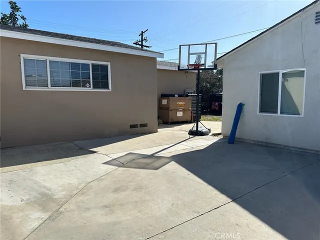 1818 S Ross Street, Santa Ana, California 92707