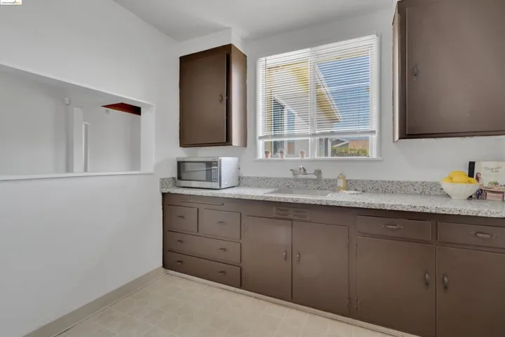 1448 Kelly Ave, San Leandro, California 94577