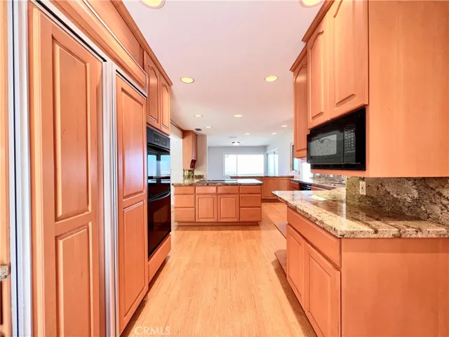 15 Mustang Road, Rancho Palos Verdes, California 90275