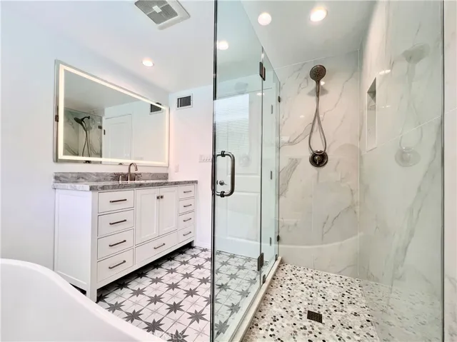 15 Mustang Road, Rancho Palos Verdes, California 90275
