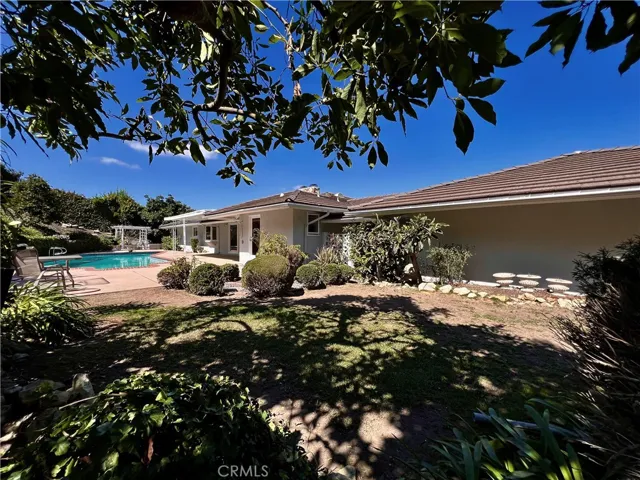 15 Mustang Road, Rancho Palos Verdes, California 90275