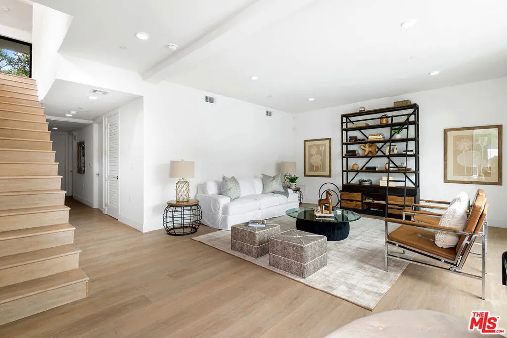 3657 1/2 Regal Place 3657 1/2, Los Angeles, California 90068 home-pic-5