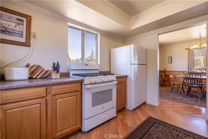 145 San Bernardino Avenue, Sugarloaf, California 92386