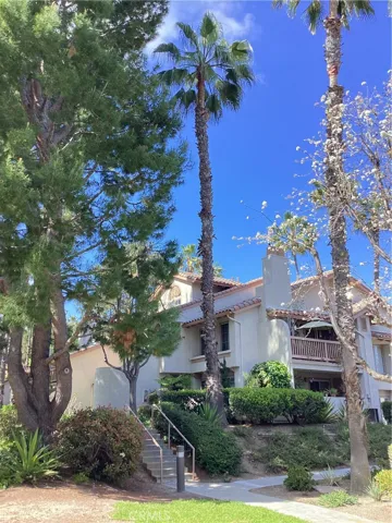26531 Merienda 7, Laguna Hills, California 92656