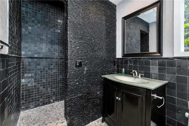 ensuite bathroom