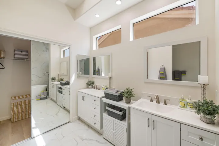 Double Vanity & Skylight