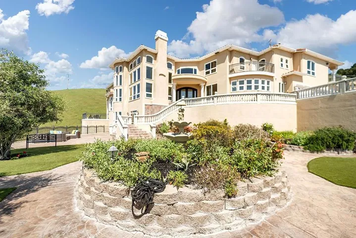 4310 Bella Madeira Lane, San Jose, California 95127