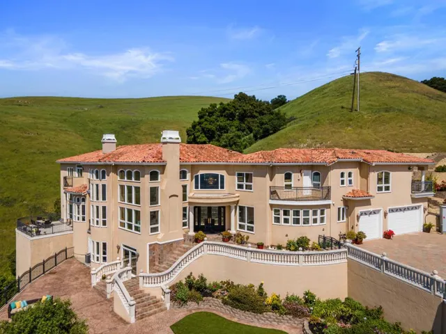 4310 Bella Madeira Lane, San Jose, California 95127