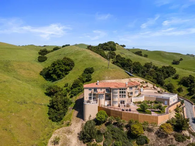 4310 Bella Madeira Lane, San Jose, California 95127