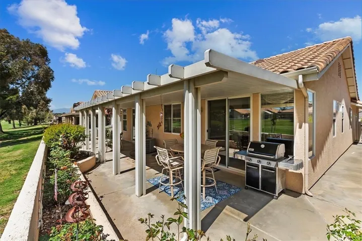 1765 Fairway Oaks Avenue, Banning, California 92220