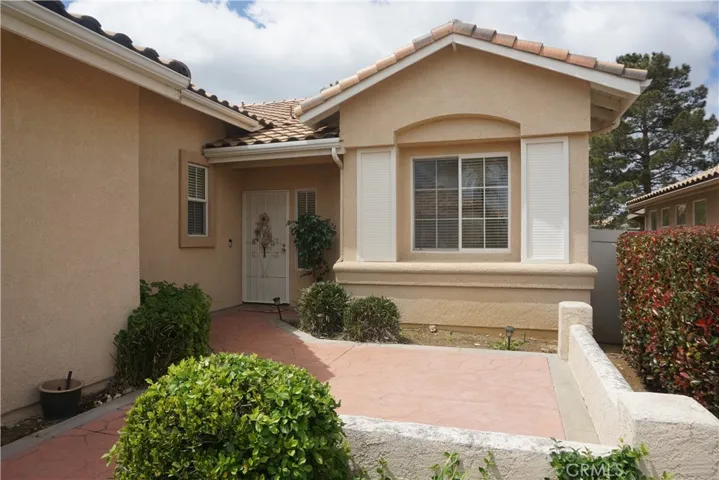 1765 Fairway Oaks Avenue, Banning, California 92220