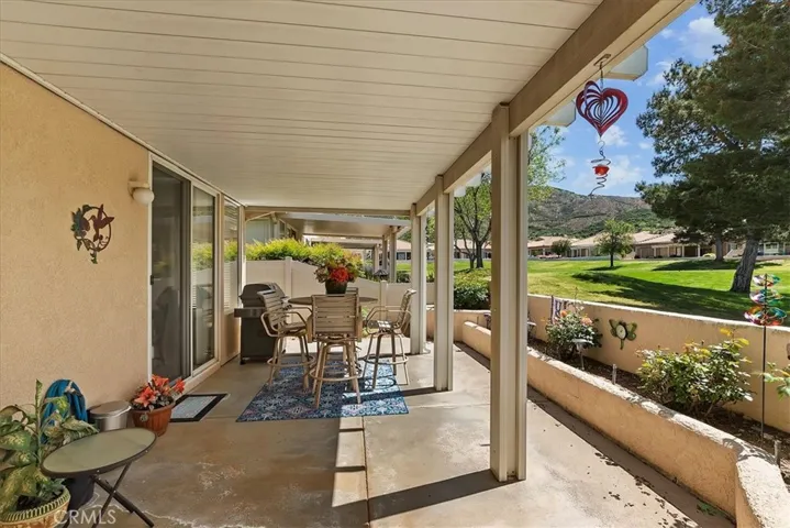 1765 Fairway Oaks Avenue, Banning, California 92220