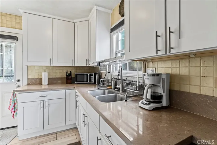 414 Cross Drive, Crestline, California 92325