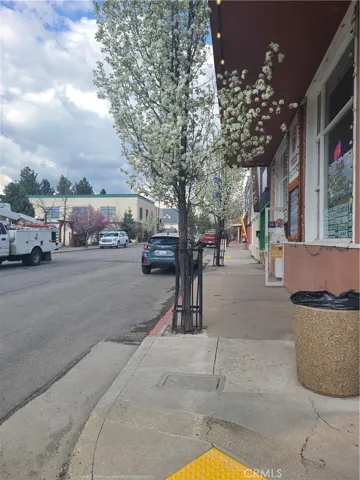 189 Commercial Street, Portola, California 96122