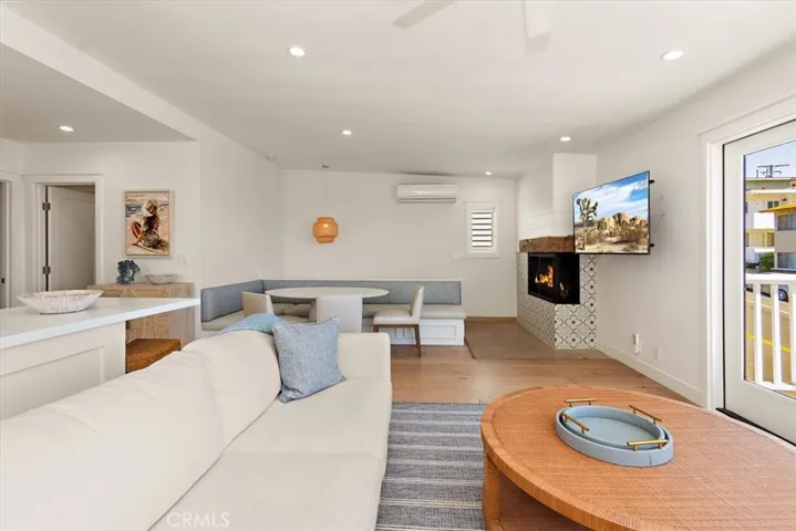 209 15th Street, Manhattan Beach, California 90266