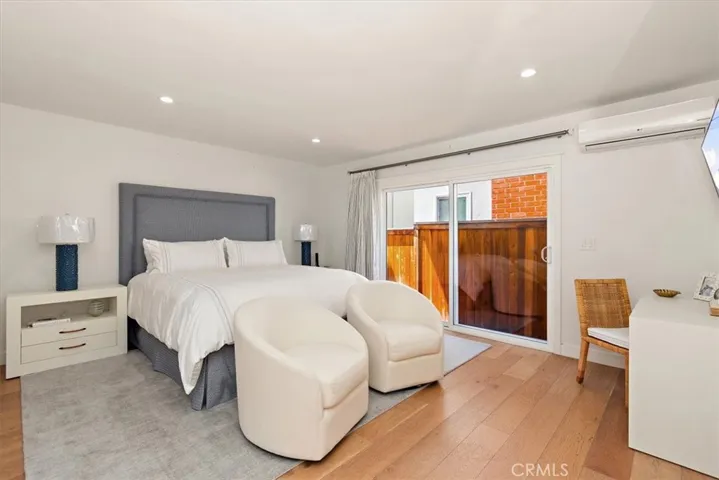 209 15th Street, Manhattan Beach, California 90266