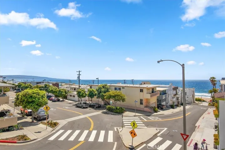 209 15th Street, Manhattan Beach, California 90266