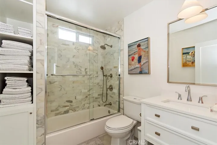 209 15th Street, Manhattan Beach, California 90266