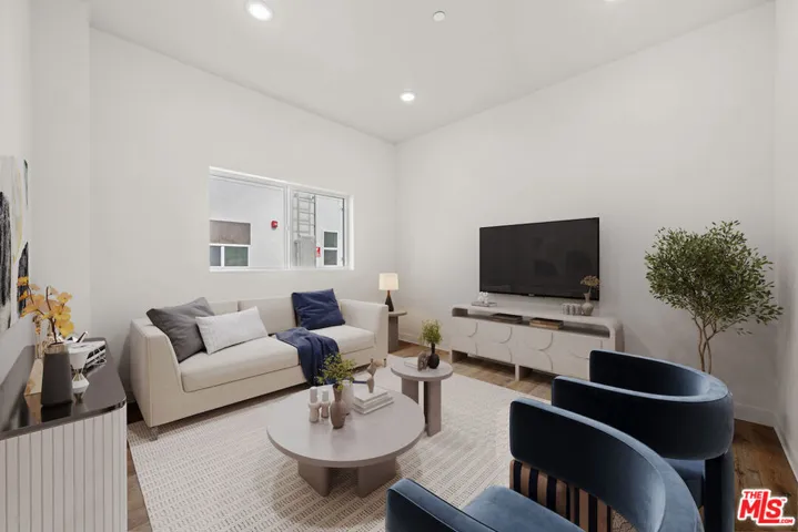 7411 Artesia Boulevard 207, Buena Park, California 90621