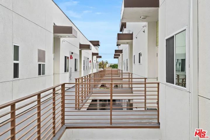 7411 Artesia Boulevard 207, Buena Park, California 90621