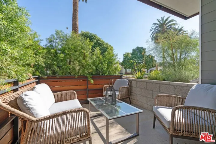 7150 Willoughby Avenue, Los Angeles, California 90046