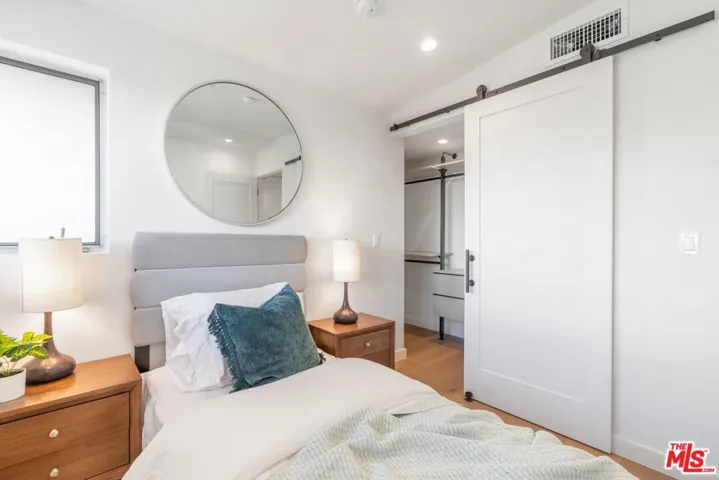7150 Willoughby Avenue, Los Angeles, California 90046
