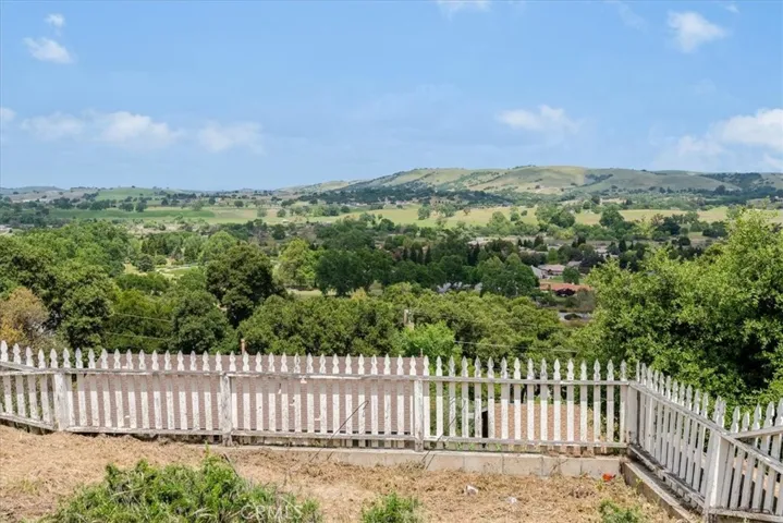 4675 Arizona Avenue, Atascadero, California 93422