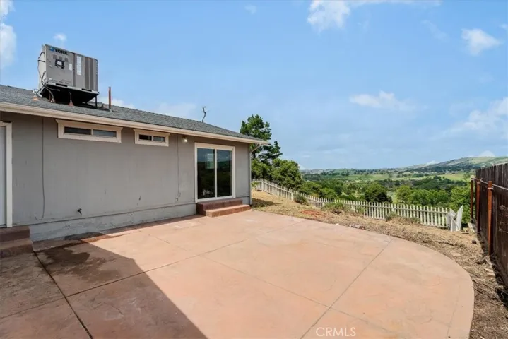 4675 Arizona Avenue, Atascadero, California 93422