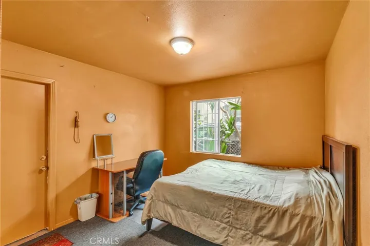 13700 S Willowbrook Avenue, Compton, California 90222