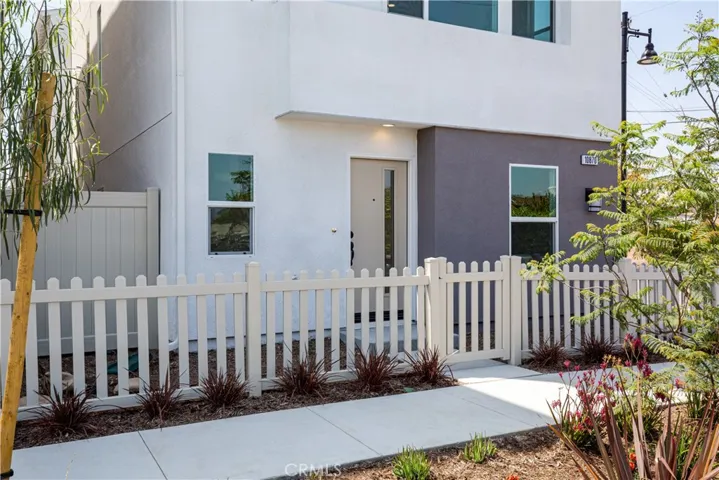 10870 Scottsbluff Dr, Stanton, California 90680