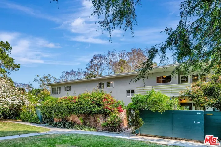 5167 1/2 Village, Los Angeles, California 90016