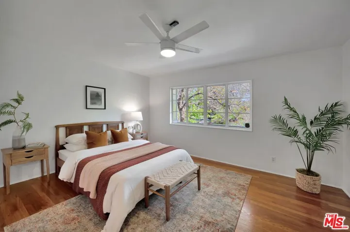5167 1/2 Village, Los Angeles, California 90016