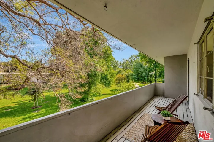 5167 1/2 Village, Los Angeles, California 90016