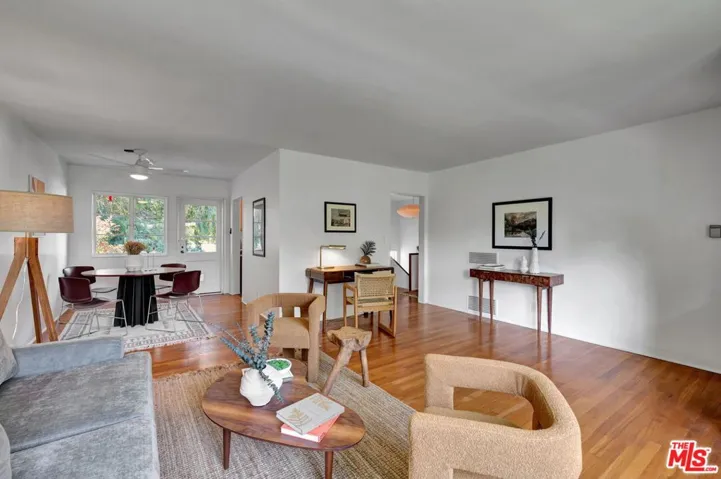 5167 1/2 Village, Los Angeles, California 90016