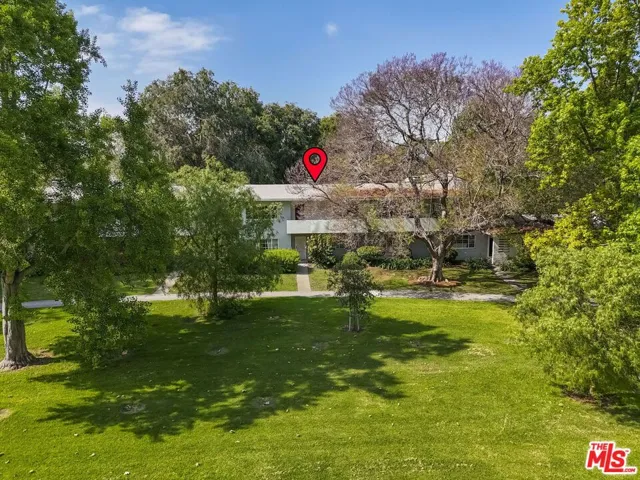 5167 1/2 Village, Los Angeles, California 90016